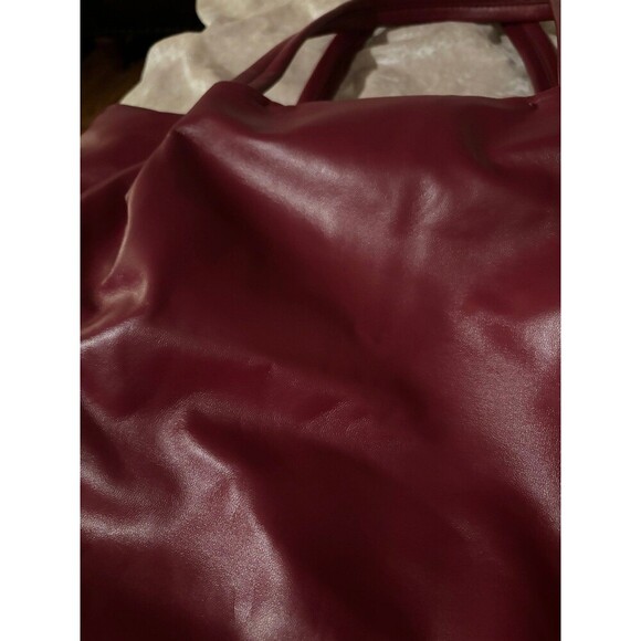 Neiman Marcus red leather shoulder bag - Picture 3 of 3